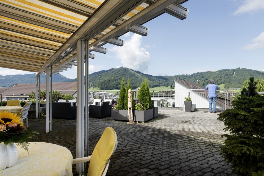 Kunsthotel Linde Garni Einsiedeln Exterior foto